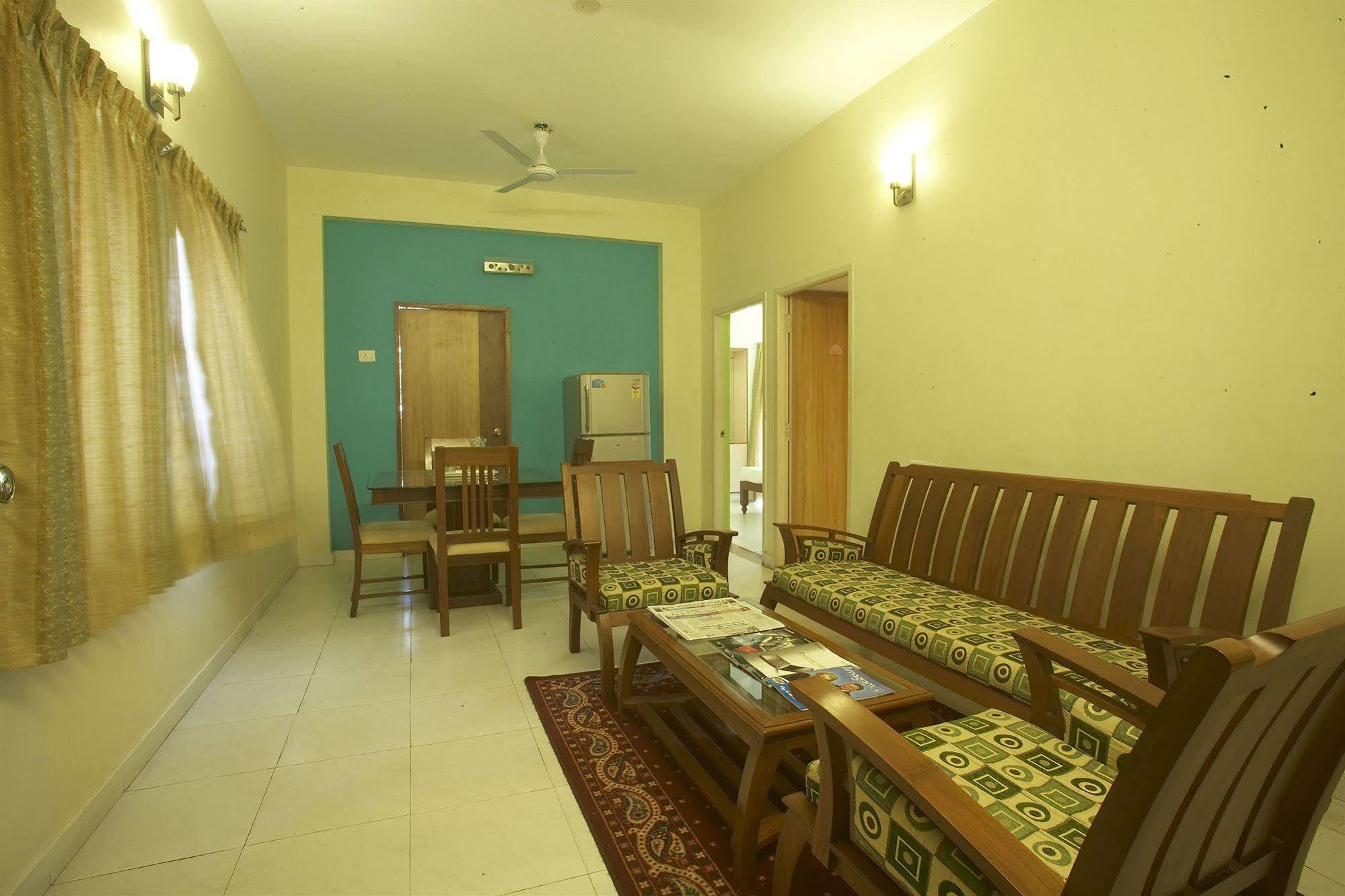 Hotel Crescent Inn Chennai Eksteriør billede