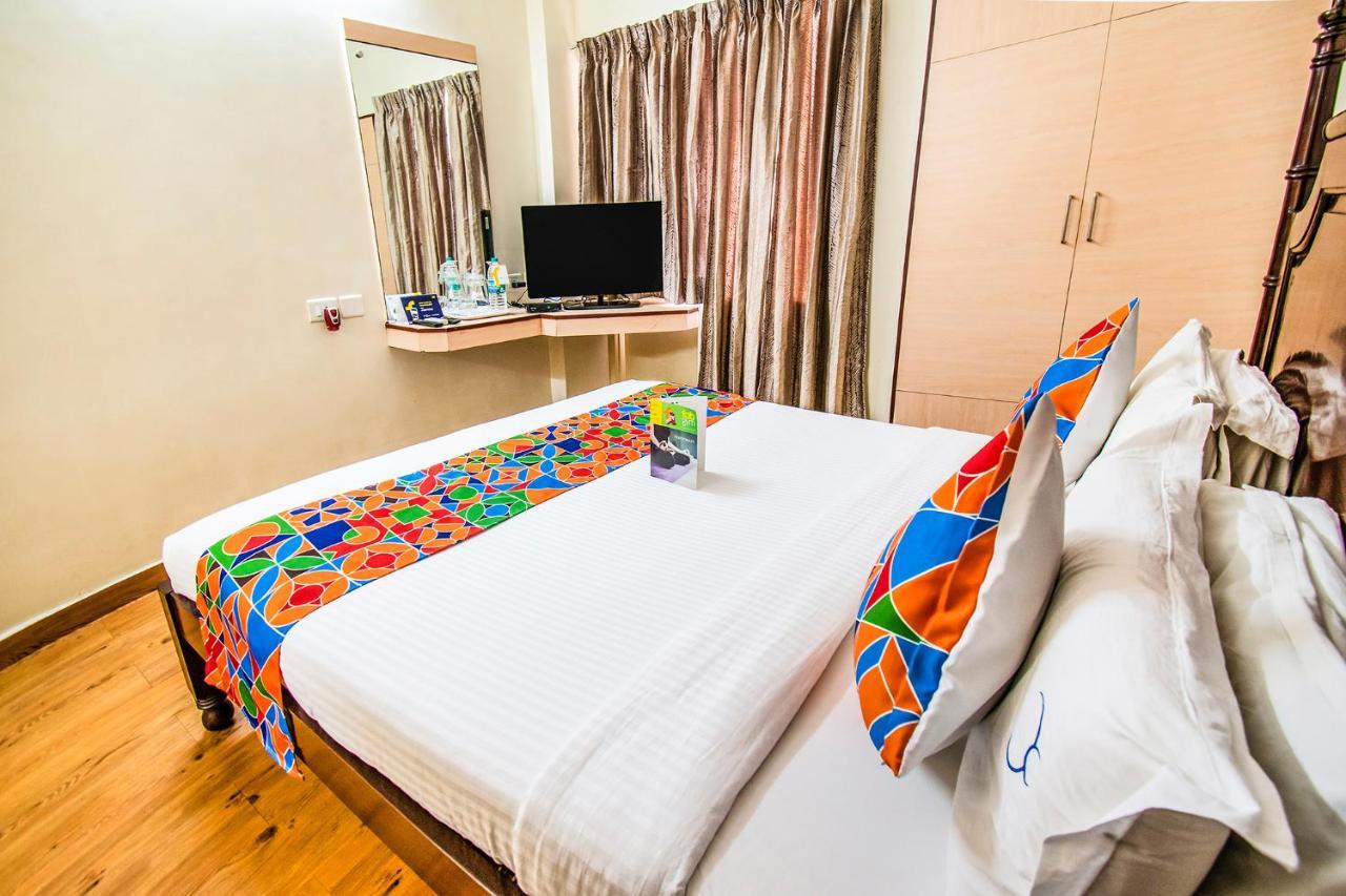 Hotel Crescent Inn Chennai Eksteriør billede