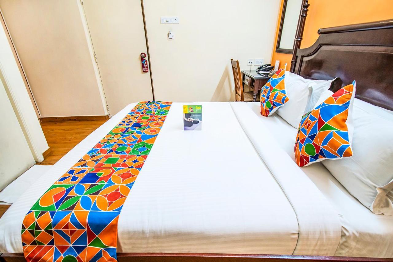 Hotel Crescent Inn Chennai Eksteriør billede